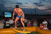 Surfsimulator (Foto: MartiN Schmitz)
